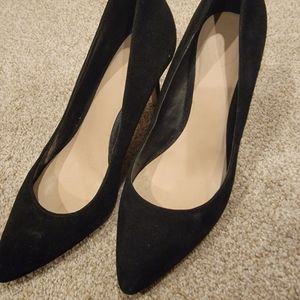 Aldo black Suede closed toe heel size 9